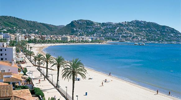 Acogedor Y Centrico A 1' De La Playa * Roses